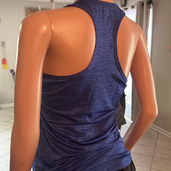 Athleta 🤩 - Picture 3 of 4